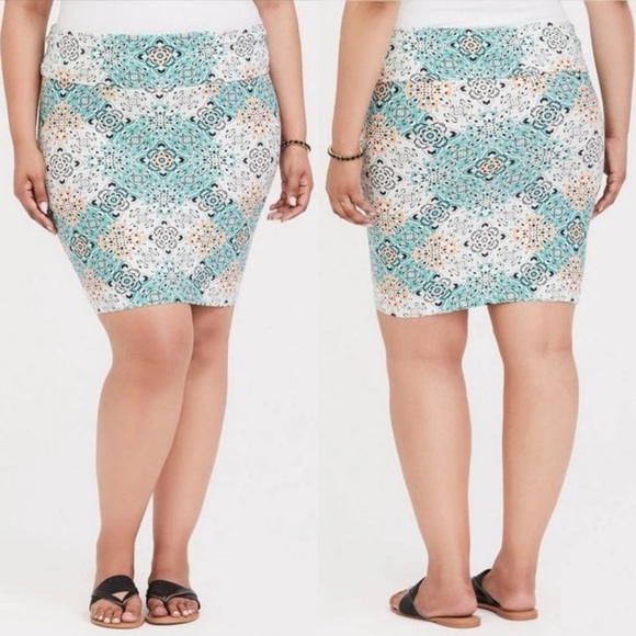 Torrid Floral Geometric Pull-on Pencil Skirt Teal Orange Stretchy Plus Size 3X - Picture 1 of 5